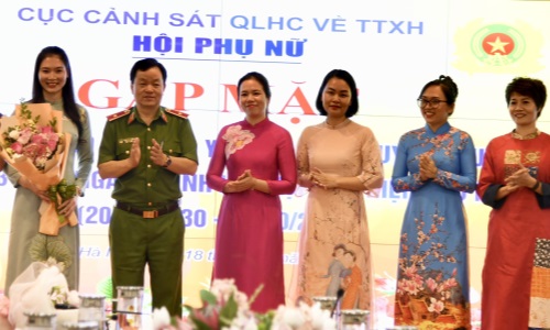 Gặp mặt kỷ niệm 93 năm ngày thành lập Hội Liên hiệp Phụ nữ Việt Nam (20/10/1930 - 20/10/2023); ra mắt câu lạc bộ Dân vũ - Yoga và nói chuyện chuyên đề về bình đẳng giới, vì sự tiến bộ phụ nữ, công tác gia đình và trẻ em