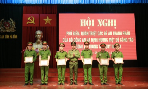 Lực lượng Cảnh sát quản lý hành chính về trật tự xã hội, Công an tỉnh Hà Tĩnh quyết liệt triển khai thực hiện Đề án 06/CP