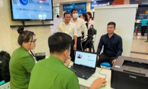 Cấp tài khoản định danh điện tử mức 2 tại sân bay Tân Sơn Nhất