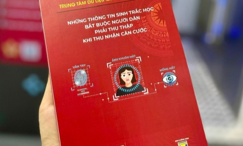 Thu thập sinh trắc học mống mắt khi công dân làm thẻ Căn cước từ ngày 01/7/2024