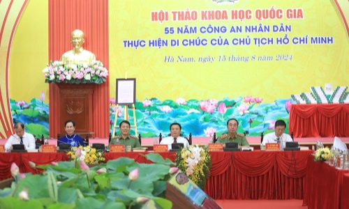 Tiếp tục học tập, làm theo tư tưởng, đạo đức, phong cách Hồ Chí Minh và Di chúc thiêng liêng của Người