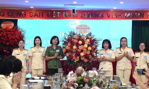 ĐẠI HỘI PHỤ NỮ CỤC CẢNH SÁT QLHC VỀ TTXH NHIỆM KỲ 2025-2030