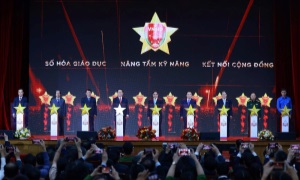 Thủ tướng Chính phủ Phạm Minh Chính dự Lễ phát động phong trào và ra mắt nền tảng "Bình dân học vụ số"