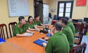 Triển khai Tổ công tác của Cục Cảnh sát QLHC về TTXH tăng cường công tác nắm tình hình, bảo đảm ANTT trong dịp kỷ niệm 50 năm ngày giải phòng miền Nam thống nhất đất nước