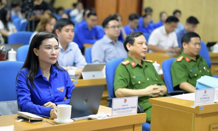 Hội nghị tập huấn đội hình thanh niên tình nguyện hỗ trợ vận hành chính quyền địa phương 2 cấp