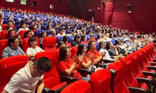 Cục Cảnh sát QLHC về TTXH, Bộ Công an tổ chức buổi sinh hoạt chính trị, trình chiếu bộ phim lịch sử “Mưa đỏ”