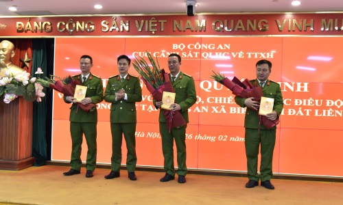 CỤC CẢNH SÁT QUẢN LÝ HÀNH CHÍNH VỀ TRẬT TỰ XÃ HỘI GẶP MẶT CÁN BỘ, CHIẾN SĨ ĐIỀU ĐỘNG CÔNG TÁC TẠI CÔNG AN XÃ BIÊN GIỚI ĐẤT LIỀN