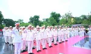 Đoàn đại biểu Đảng ủy Công an Trung ương, Bộ Công an vào Lăng viếng Chủ tịch Hồ Chí Minh