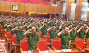 Tập huấn chuyên Luật Quản lý, sử dụng vũ khí, vật liệu nổ và công cụ hỗ trợ và các văn bản hướng dẫn thi hành đối với lãnh đạo, chỉ huy, cán bộ chiến sỹ các đơn vị thuộc Cục Cảnh sát quản lý trại giam, cơ sở giáo dục bắt buộc, trường giáo dưỡng.