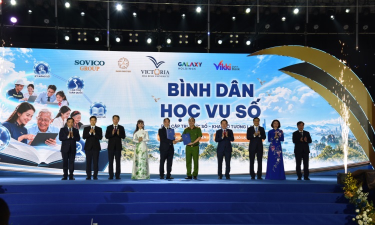 CỤC CẢNH SÁT QLHC VỀ TTXH VÀ TẬP ĐOÀN SOVICO THÚC ĐẨY HỢP TÁC CHUYỂN ĐỔI SỐ, ĐƯA TRI THỨC VÀ TIỆN ÍCH SỐ ĐẾN GẦN HƠN VỚI NGƯỜI DÂN